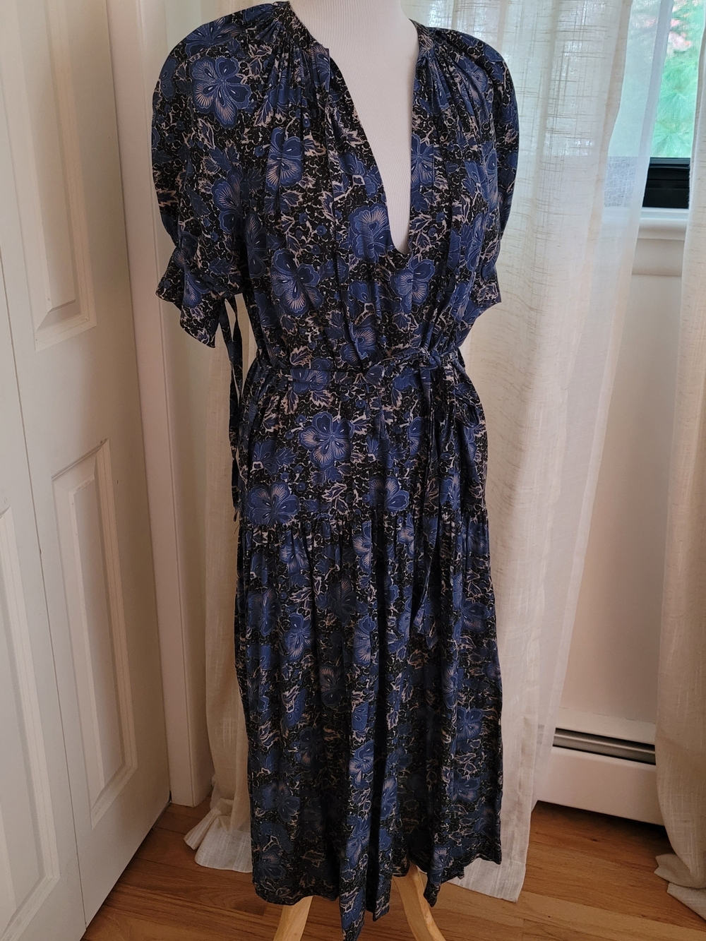 Ulla Johnson Short Sleeve Midi Dress Navy and Black Floral Size P Pre-owned